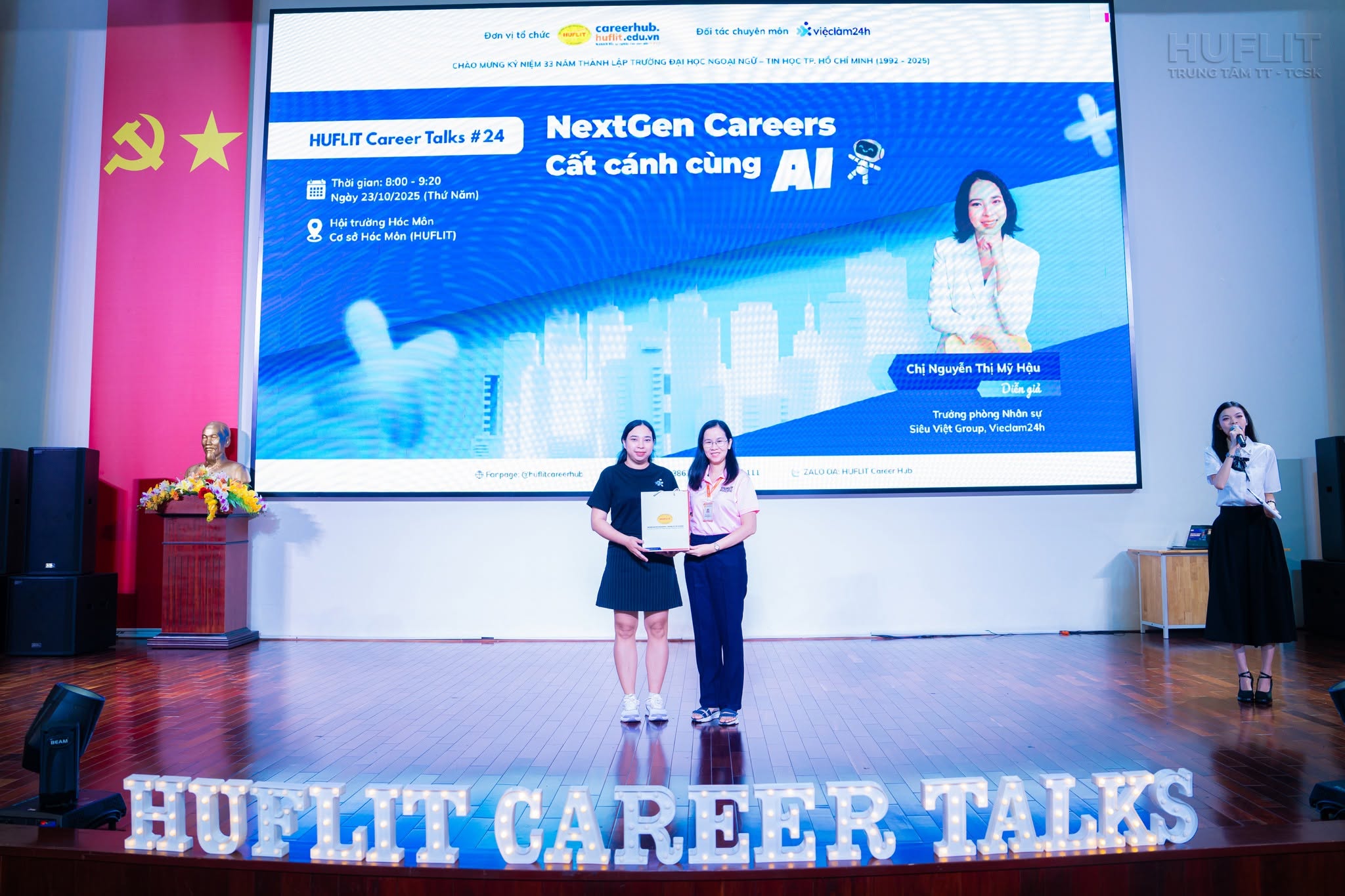 Gần 1000 sinh viên HUFLIT khởi động hành trình sự nghiệp tại HUFLIT Career Bootcamp và HUFLIT Career Talks số 24